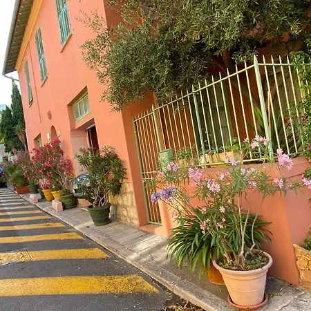 Вилла Villa-gaby Entiere Et Piscine *