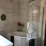 Villa-gaby Entière Et Piscine Villa