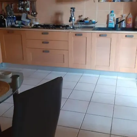 Villa-gaby Entiere Et Piscine Мантон