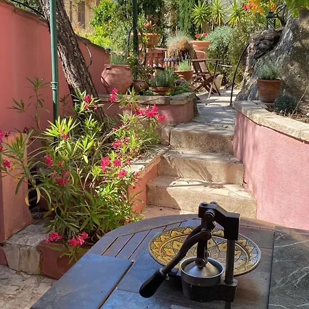 Villa-gaby Entiere Et Piscine Villa *