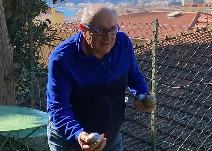 Villa-gaby Entiere Et Piscine Vila Menton